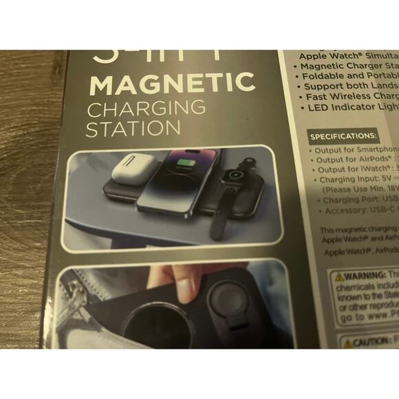 3-in-1 Magetic Charging Station - Picture 4 of 4